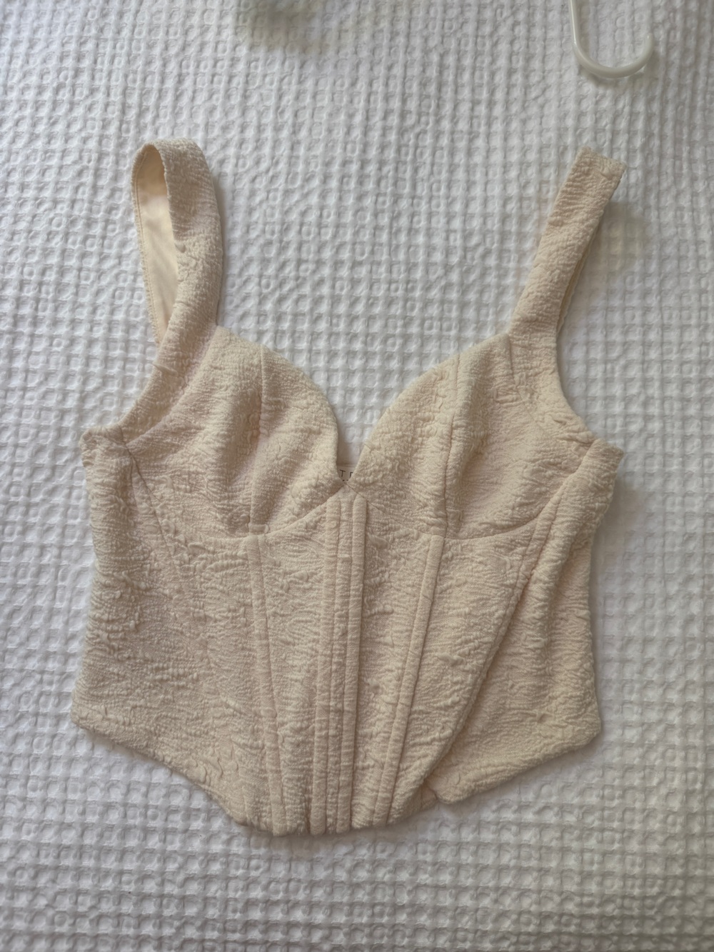 Astr Cream Lightweight Cropped Tank
